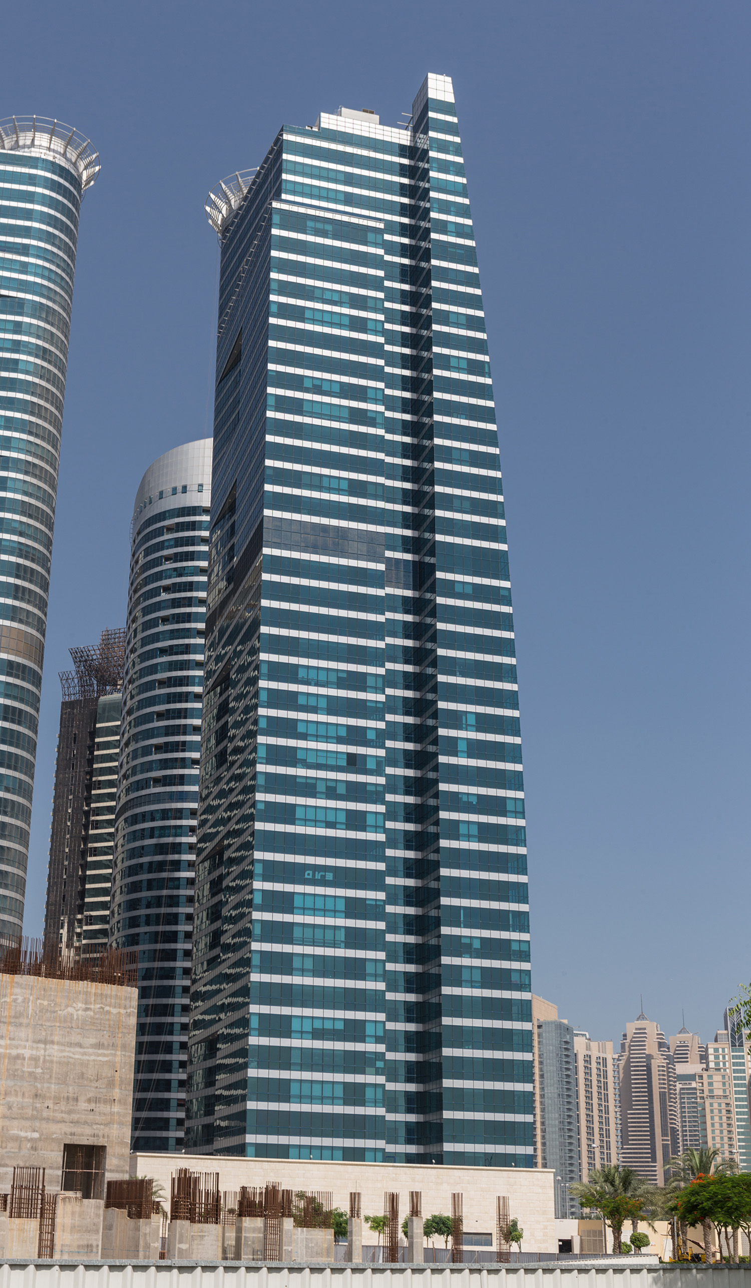 Jumeirah Bay Tower X3, Dubai - View from the east. © Mathias Beinling